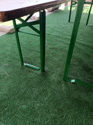 Conjunto de mesa y bancos de madera plegables