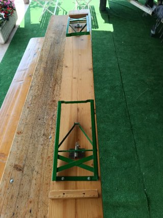 Conjunto de mesa y bancos de madera plegables