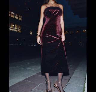 Vestido largo vino lentejuelas y peludo