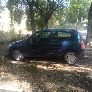 Renault Clio 2000