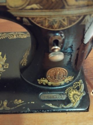 Máquina de coser Singer antigua (aprox. 1900)