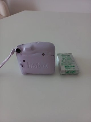 Cámara Fujifilm Instax Mini 11 Morada