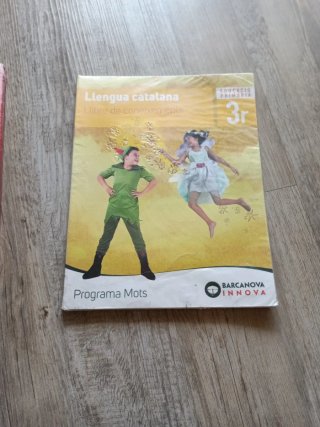 Llibres de 3 primària. Barcanova.