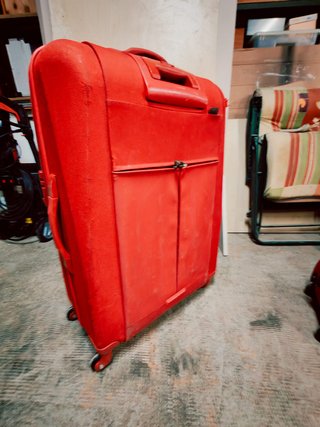 Maleta grande roja 70x50x30