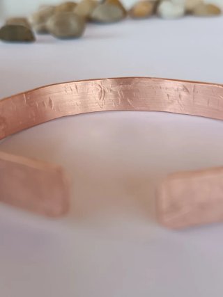 Pulsera cobre gruesa martillada