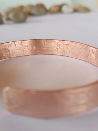 Pulsera cobre gruesa martillada