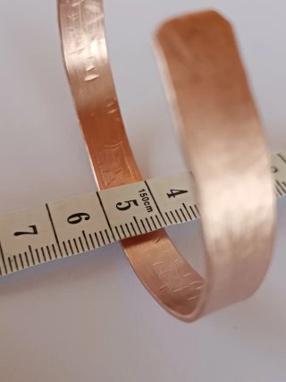 Pulsera cobre gruesa martillada