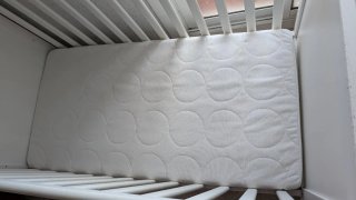 Cuna Ikea Sundvik + Colchón(+protector de colchon)