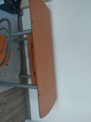 Mesa extensible de cocina con sillas