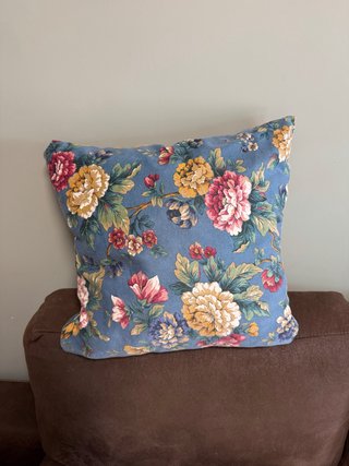 Almohada decorativa floral