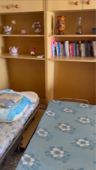 Mueble cama doble formica con puertas y estantes