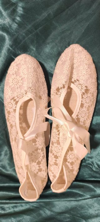 Zapatillas de encaje con lazo