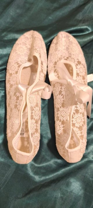 Zapatillas de encaje con lazo
