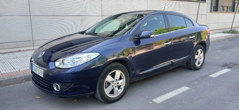 Renault Fluence 1.5 dci  2010 - foto 1
