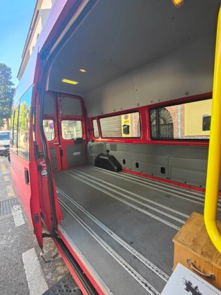 Ford Transit 2012