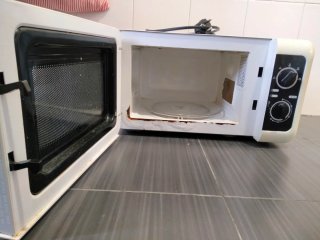 Microondas blanco