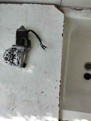 Motore alzacristalli anteriore Mercedes W124