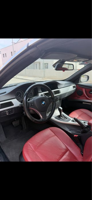 BMW 330d 245cv E93 auto