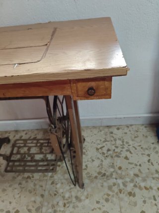 Pie de máquina de coser Alfa