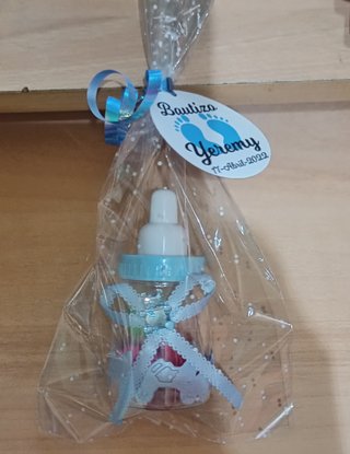 OBSEQUIOS PERSONALIZADOS (IMANES, BIBERONES, ETC)