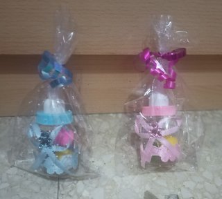 OBSEQUIOS PERSONALIZADOS (IMANES, BIBERONES, ETC)