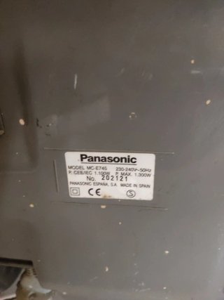 Aspirador Panasonic MC-E745 granate