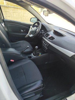 Renault Fluence 2012