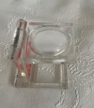 Cuentahilos de plástico transparente