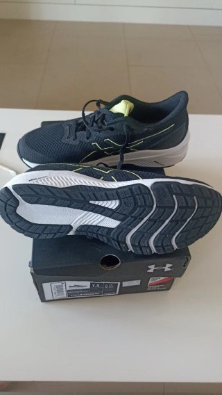 Zapatillas Asics GT-1000 12 Talla 40.5