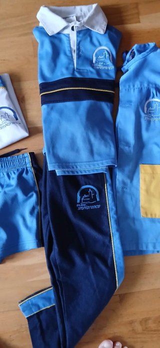 Uniforme Colegio Santa María del Naranco Talla 2