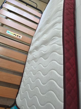Cama plegable pequeña
