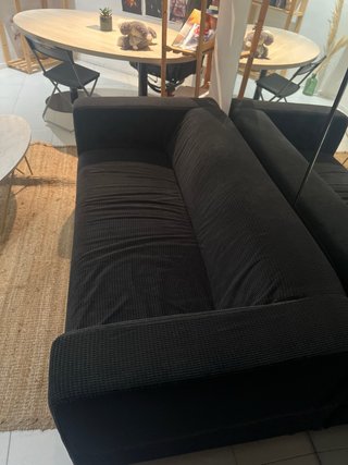 Sofá de tela negro