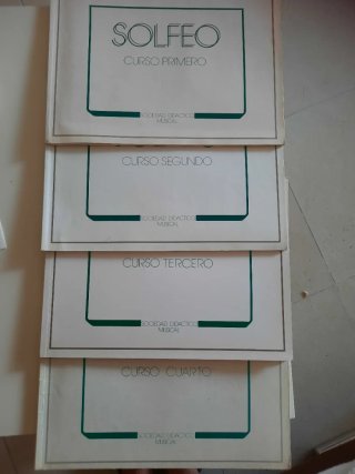 Libros Solfeo Cursos 1-4 Sociedad Didáctico Musica