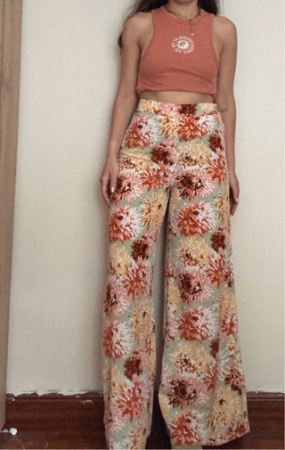 Pantalón palazzo floral Sfera