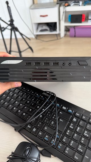 MSI Mini PC Pro con Teclado y Ratón