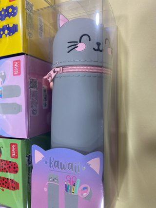 Legami 11 astucci kawaii assortiti