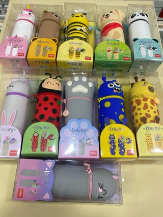 Legami 11 astucci kawaii assortiti