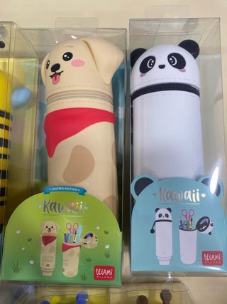 Legami 11 astucci kawaii assortiti