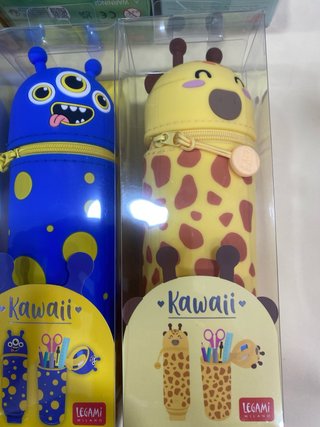 Legami 11 astucci kawaii assortiti