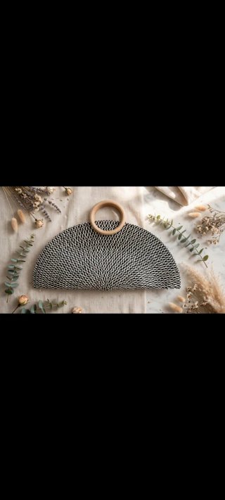 Bolso de mano blanco y negro