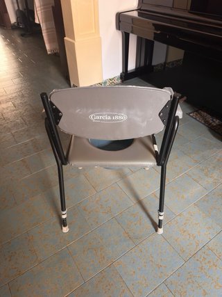 Silla WC Portátil con Cubeta