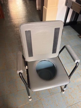 Silla WC Portátil con Cubeta