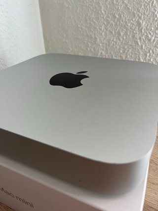 Mac mini M2