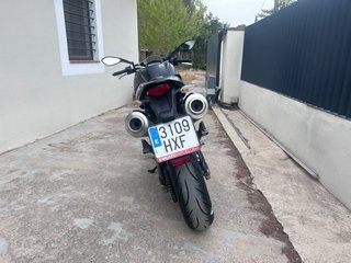 Ducati Monster 696 Negra