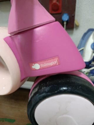 Bicicleta correpasillos rosa para niños