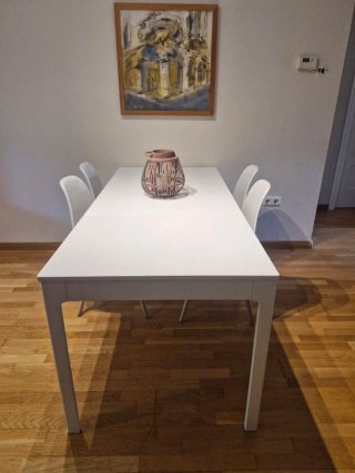 Conjunto mesa y 4 sillas comedor