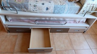 Mueble juvenil cama nido y armario.