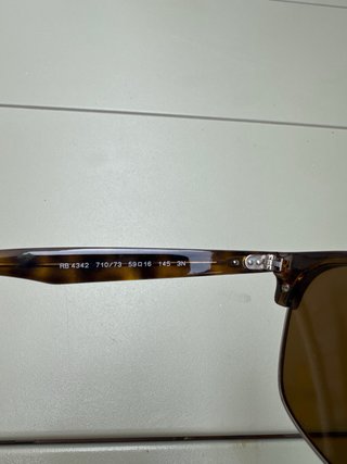 Gafas de sol Ray-Ban RB 4342. Sin uso.