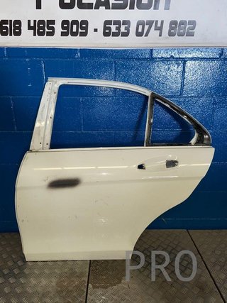 Mercedes clase C w204 puerta trasera izquierda