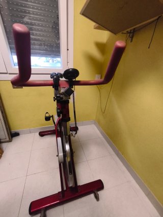 Bicicleta Spinning BH